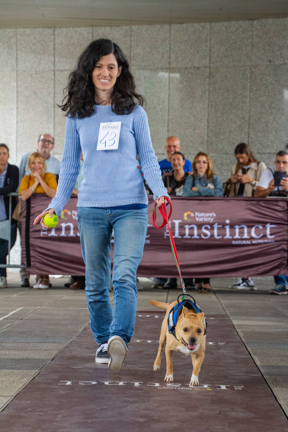 El centro comercial celebró la décima edición de este evento que premió a los perros más bonitos, simpáticos y educados