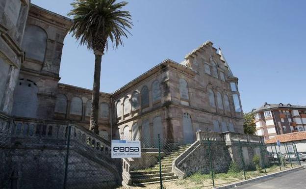 El Palacio del Amo de Suances.