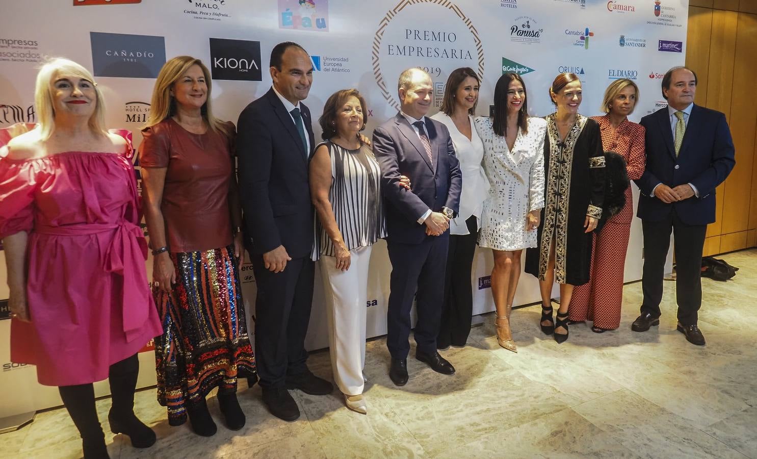 La diseñadora Odette Álvarez recibió anoche el Premio Empresaria 2019 de la Asociación de Mujeres Empresarias de Cantabria (ADMEC), en la Gala Anual que este colectivo celebró en el Hotel Santemar de Santander