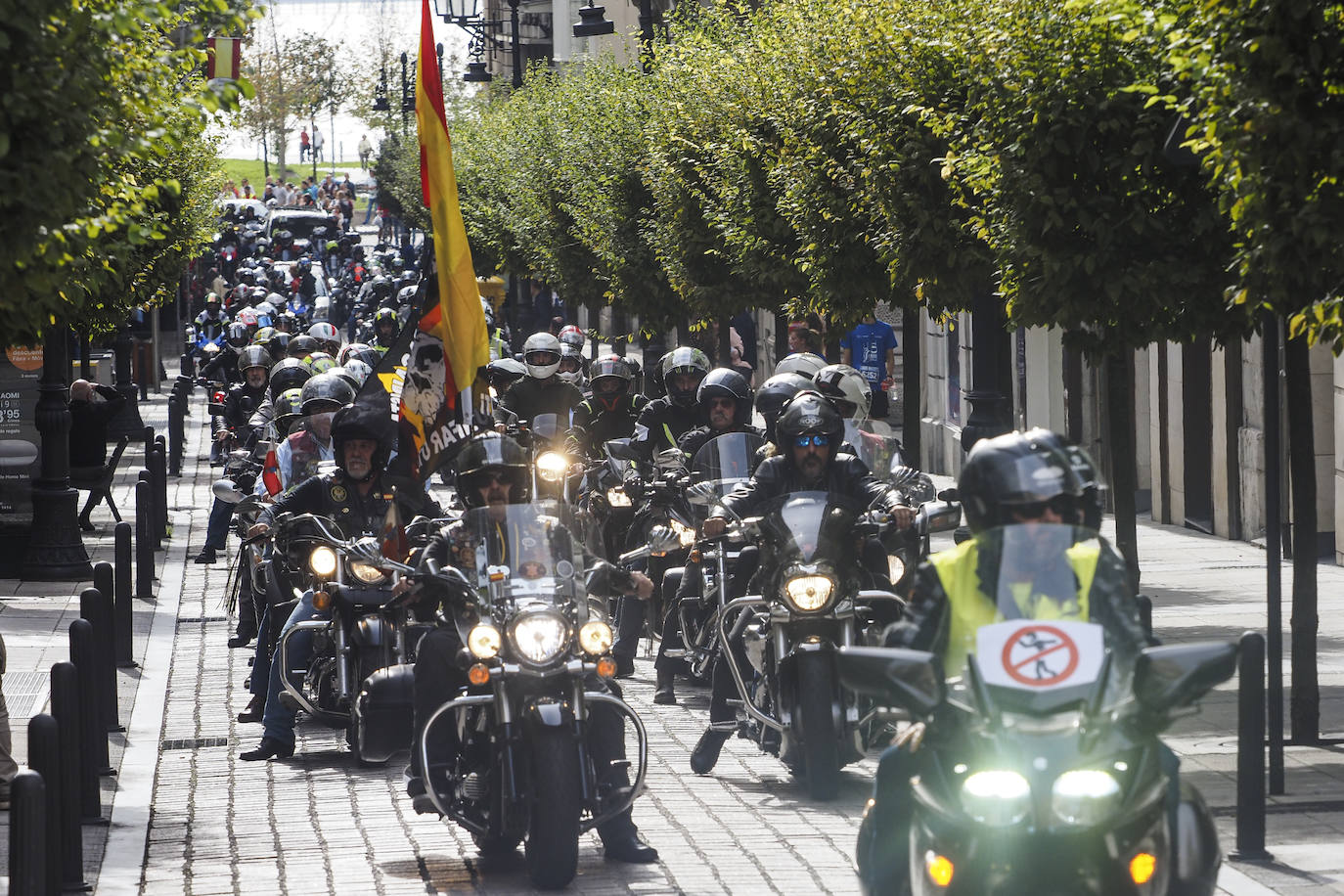 Fotos: La congregación de motoristas en Santander