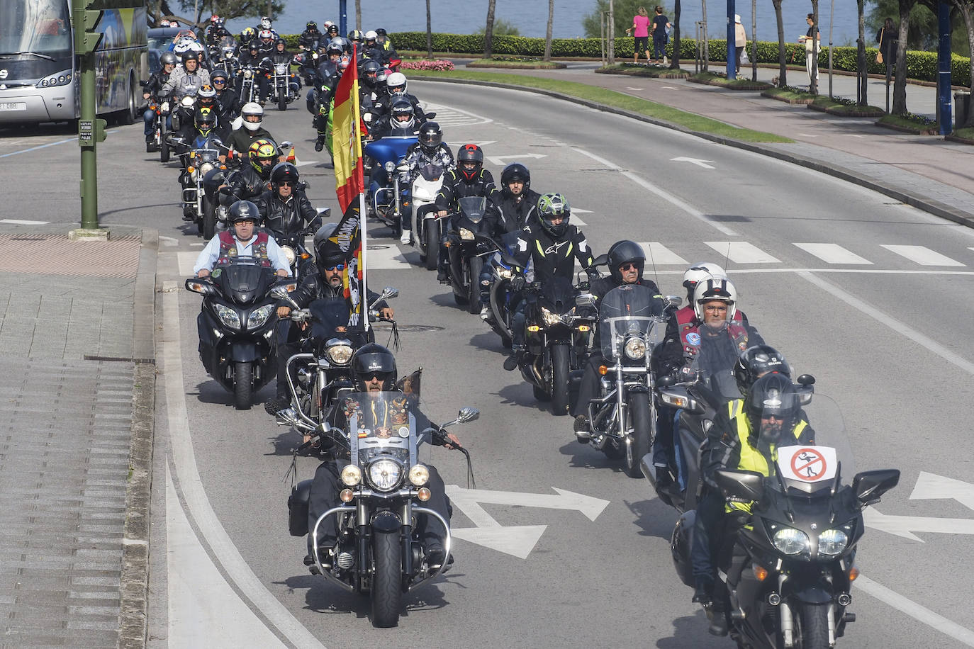 Fotos: La congregación de motoristas en Santander