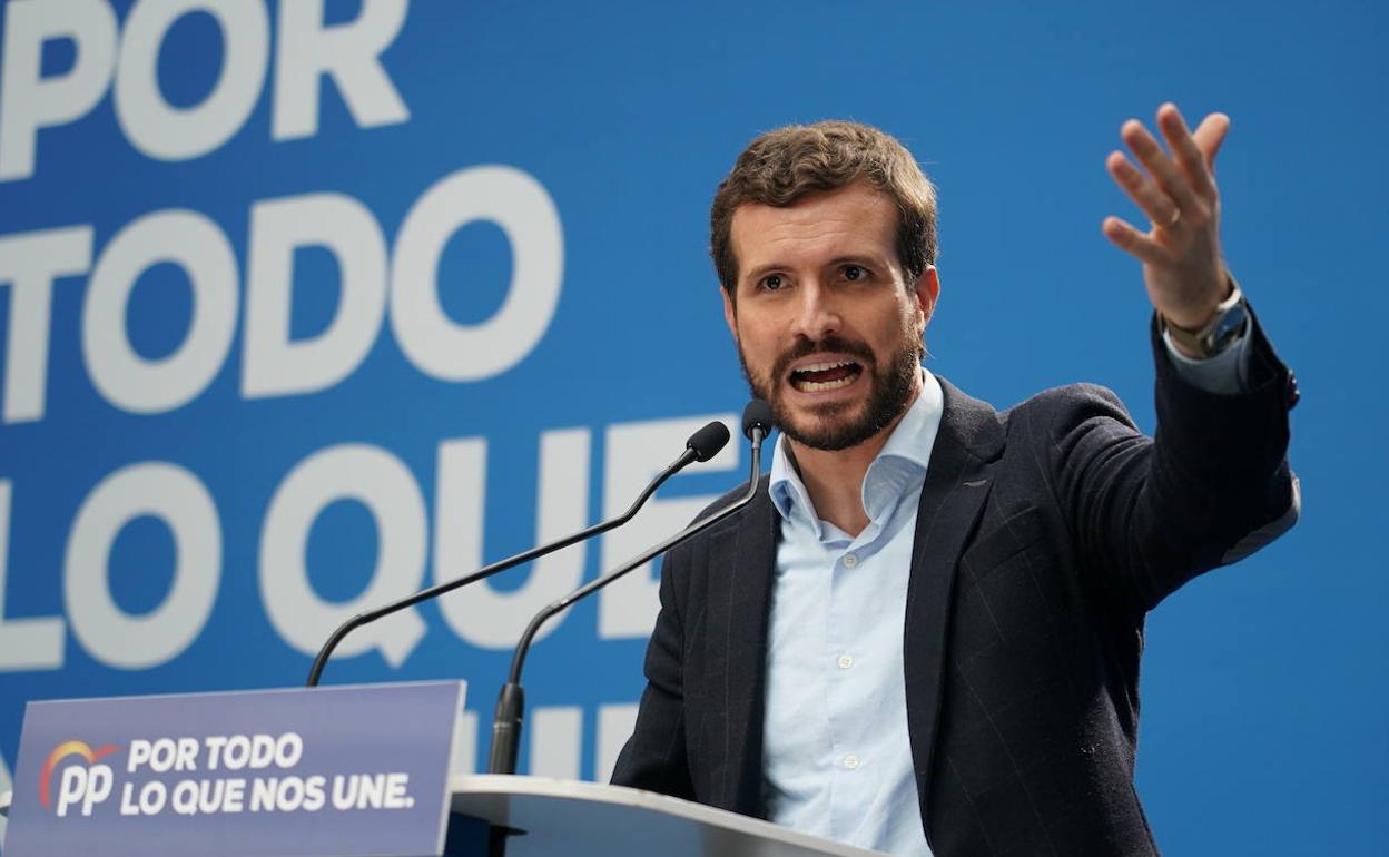 Casado visita Vitoria en la primera jornada de campaña