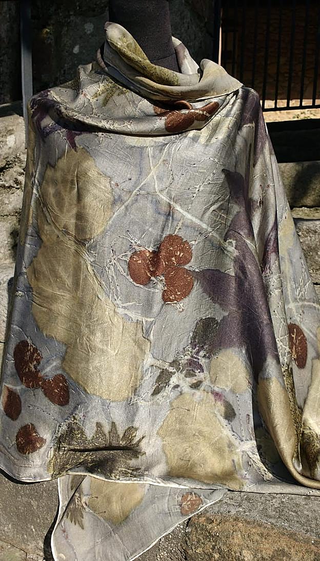Chal de seda de la diseñadora Cari Callejo.