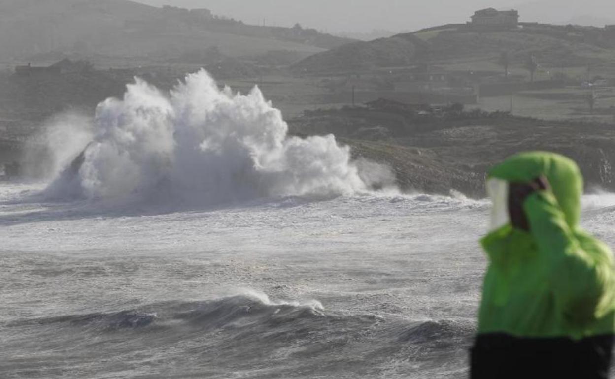 Oleaje en Suances.