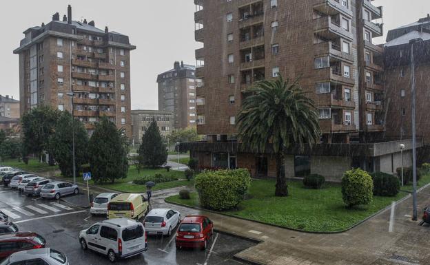 La parcela en la que se quiere construir el edificio está destinada a zona verde. 