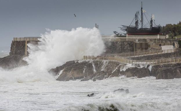 Imagen. Fuerte temporal en la costa