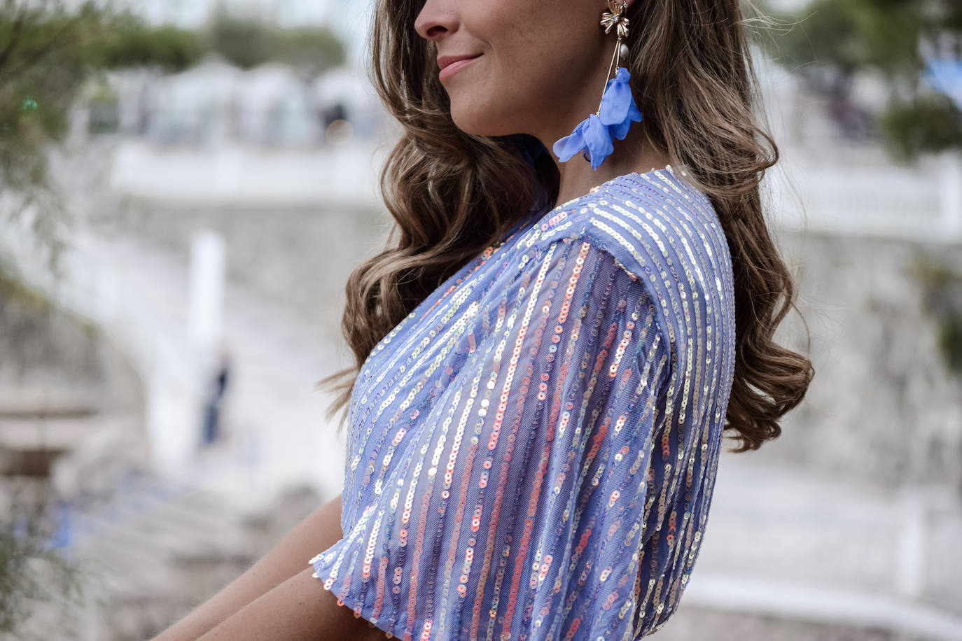 La joven burgalesa, toda una enamorada de Cantabria, elige la capital para promocionar su nueva colección de fiesta.