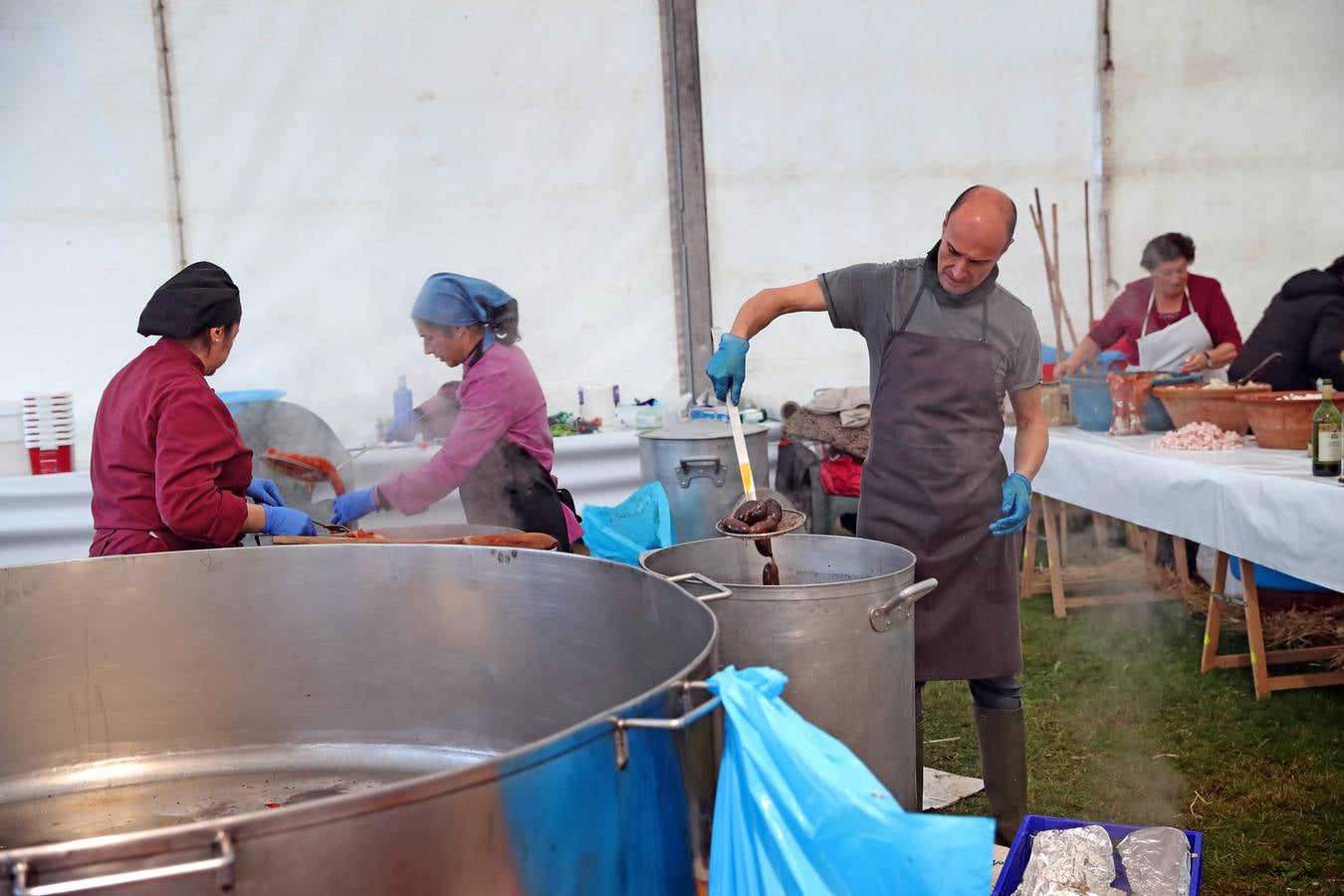 Fotos: Casar de Periedo presume de sus productos