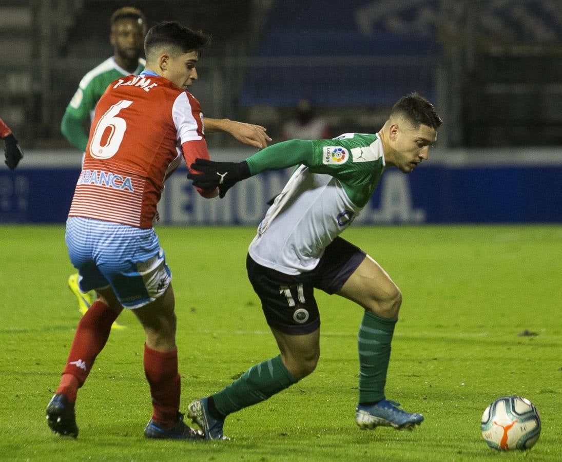 El Racing, mejor que el Lugo durante 72 minutos, perdona, se viene abajo y pierde otros dos puntos