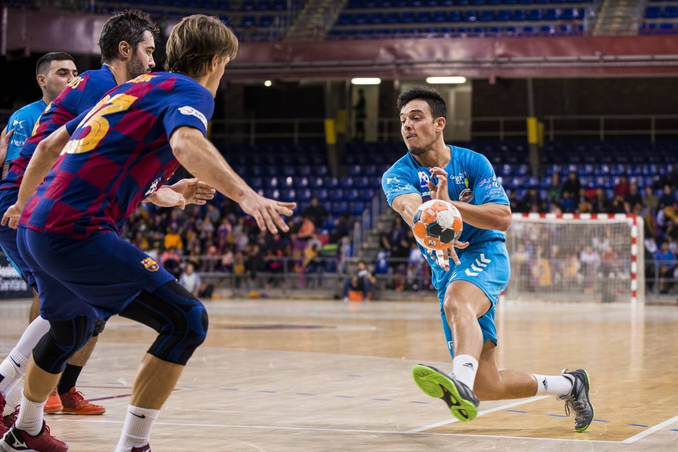 Fotos: Dura derrota del Liberbank Cantabria Sinfín ante el Barça