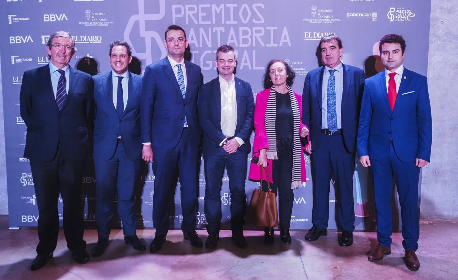Fotos: Asistentes a la gala de entrega de los Premios Cantabria Digital de  El Diario Montañés | El Diario Montañés