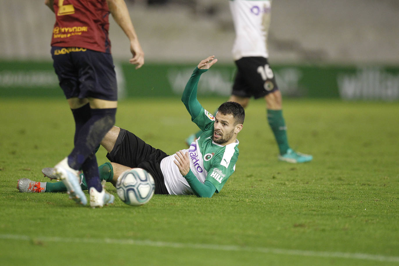 Fotos: El Racing enfrenta al Extremadura en El Sardinero