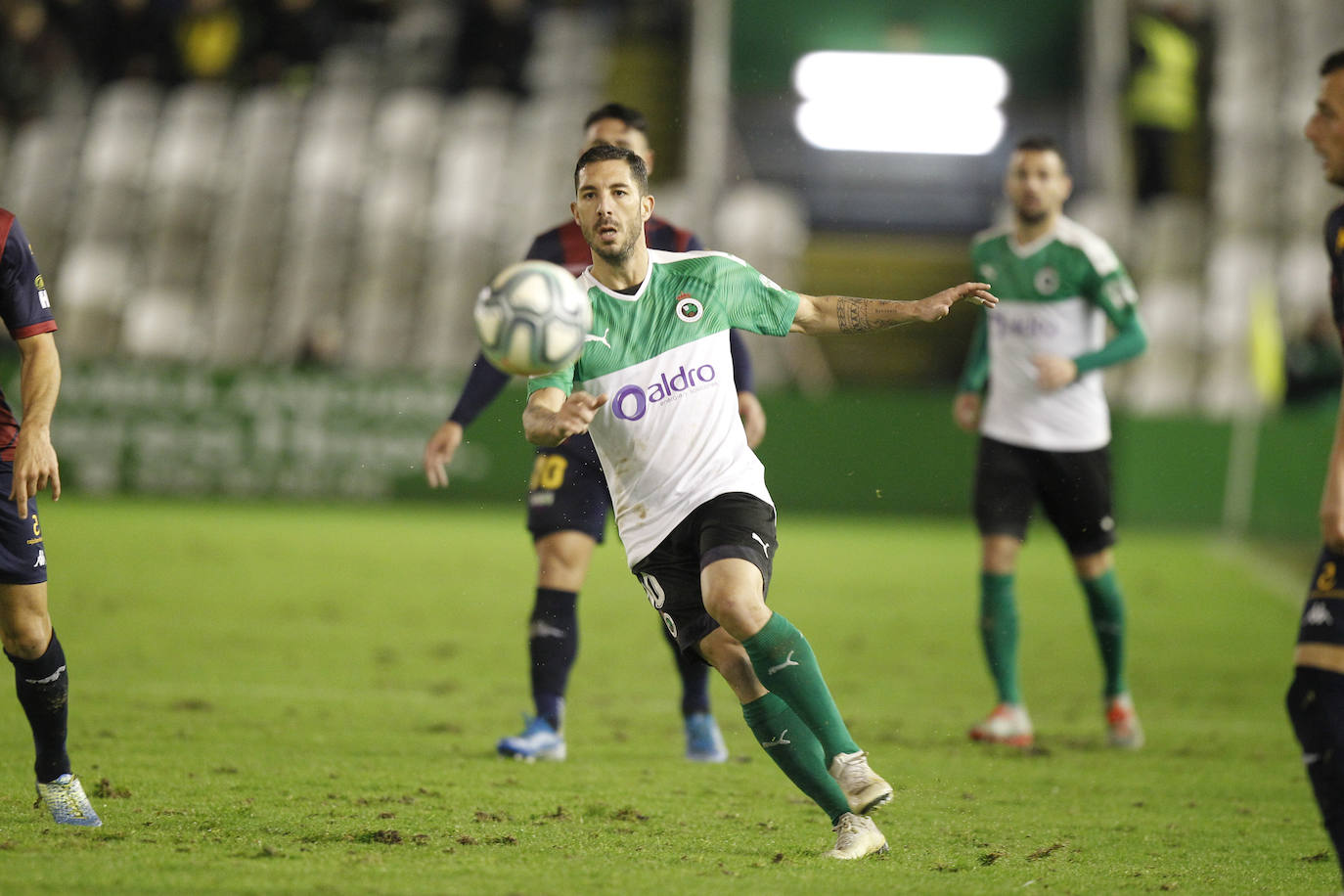 Fotos: El Racing enfrenta al Extremadura en El Sardinero