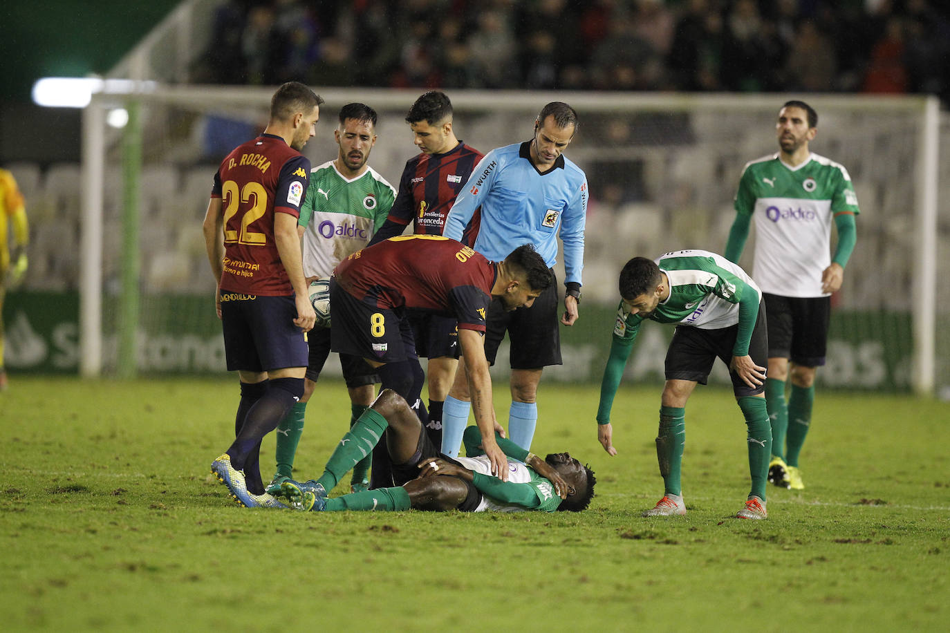 Fotos: El Racing enfrenta al Extremadura en El Sardinero