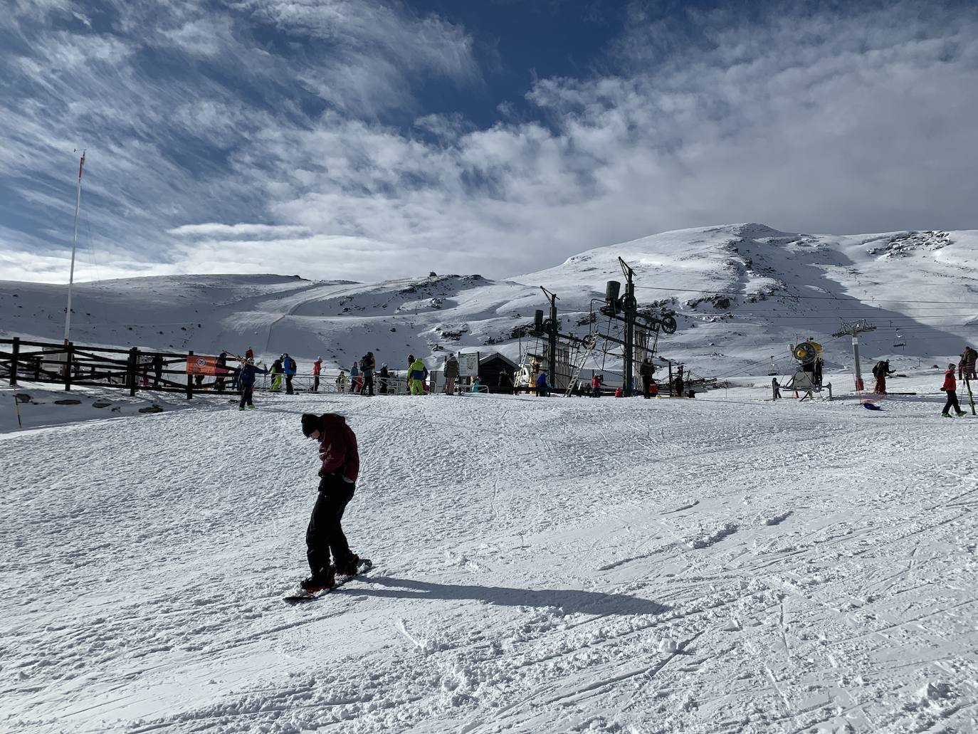 Fotos: Los esquiadores estrenan la temporada en Alto Campoo