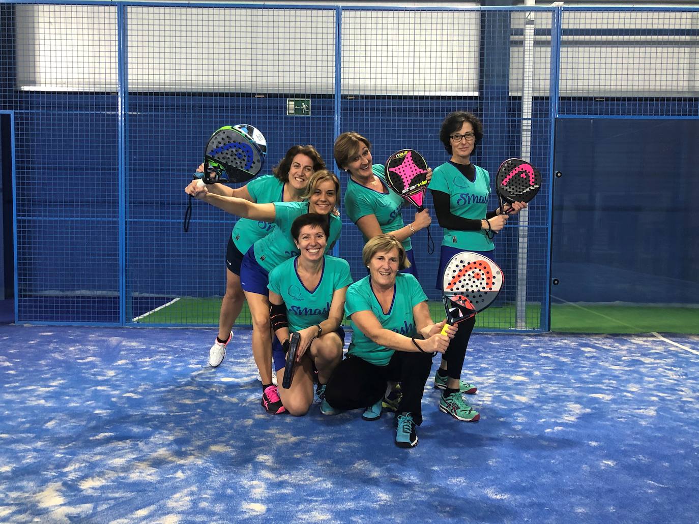 Smash B padel, que disputa la tercera. 