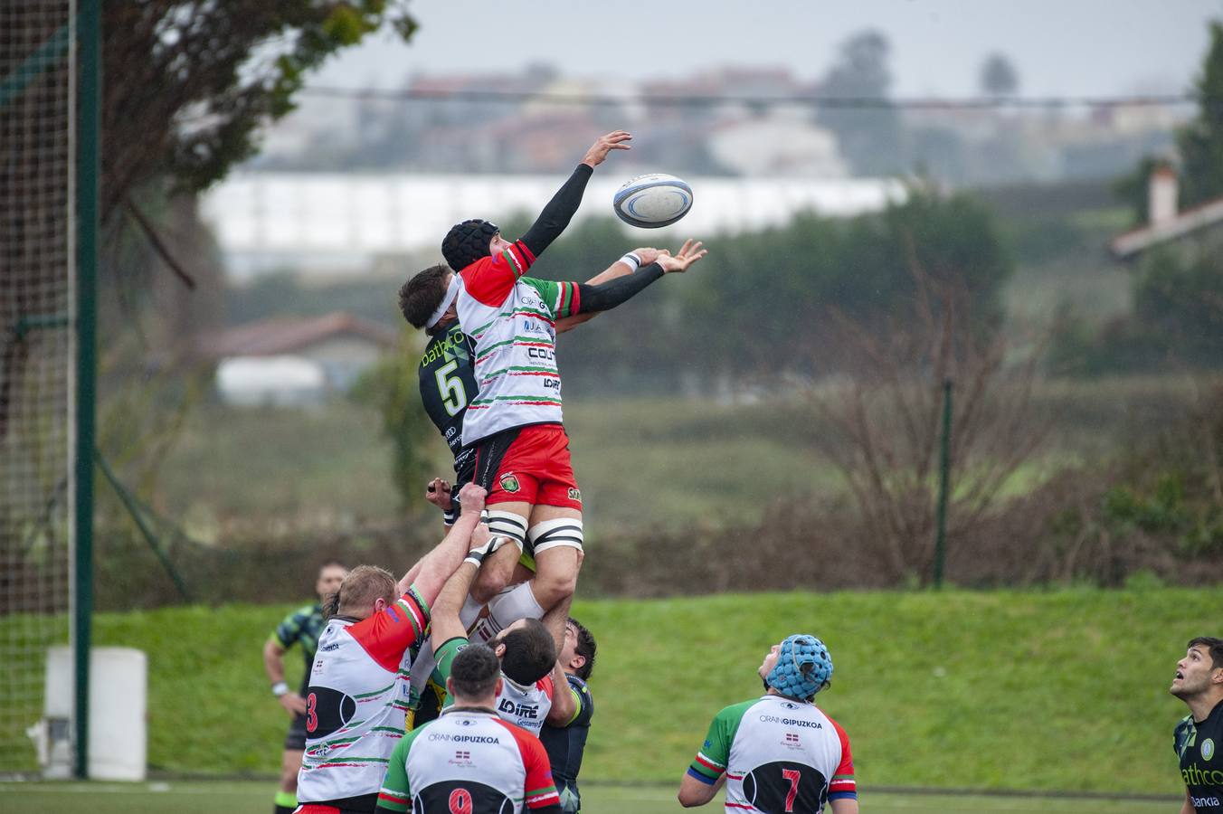 Fotos: Las mejores imágenes del Bathco Rugby - Club Hernani