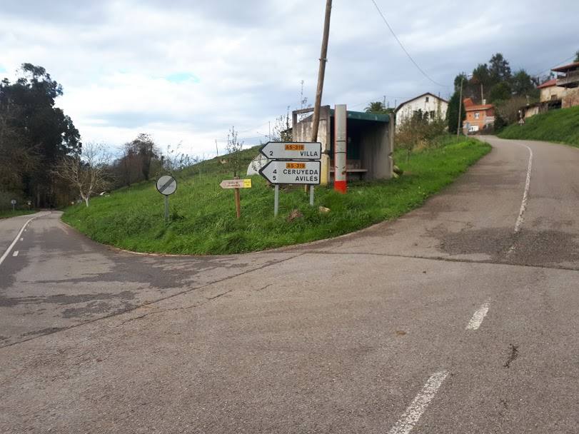 Este paseo por la comunidad vecina más rural nos reencontrará con lugares que fueron grandes centros de encuentro y una herramienta imprescindible para convertir el grano en harina