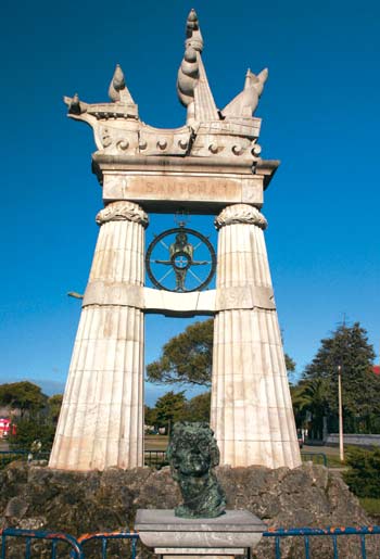 Vista del monumento a Juan de la Cosa.