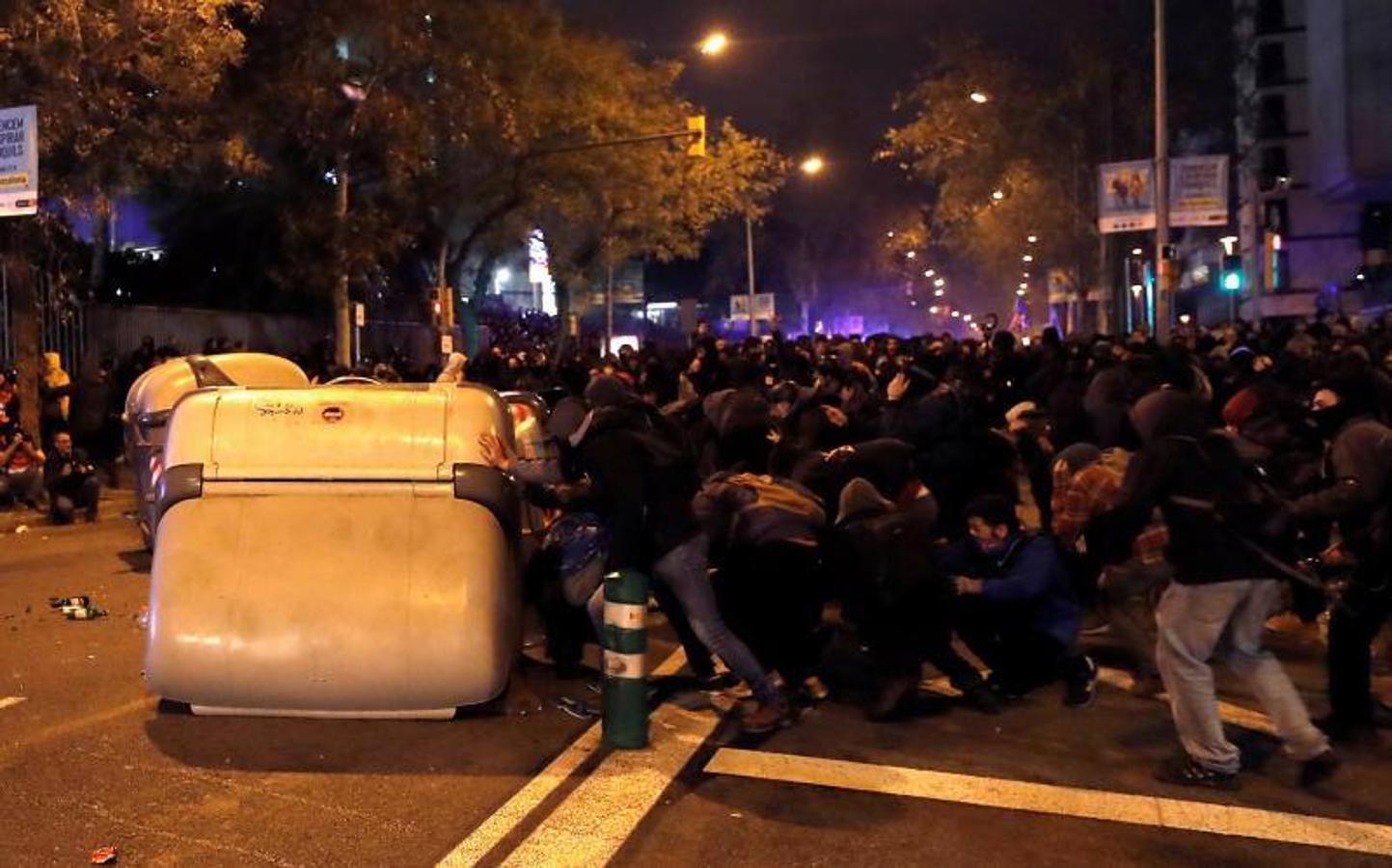 Fotos: La protestas en la preia del clásico, en imágenes