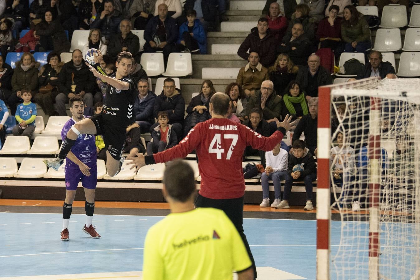 Los santanderinos derrotan con mucha solvencia al Guadalajara y se clasifican para la cuarta ronda de la Copa del Rey