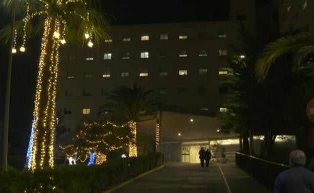 Fachada del Hospital Universitario Torrecárdenas, en Almería.