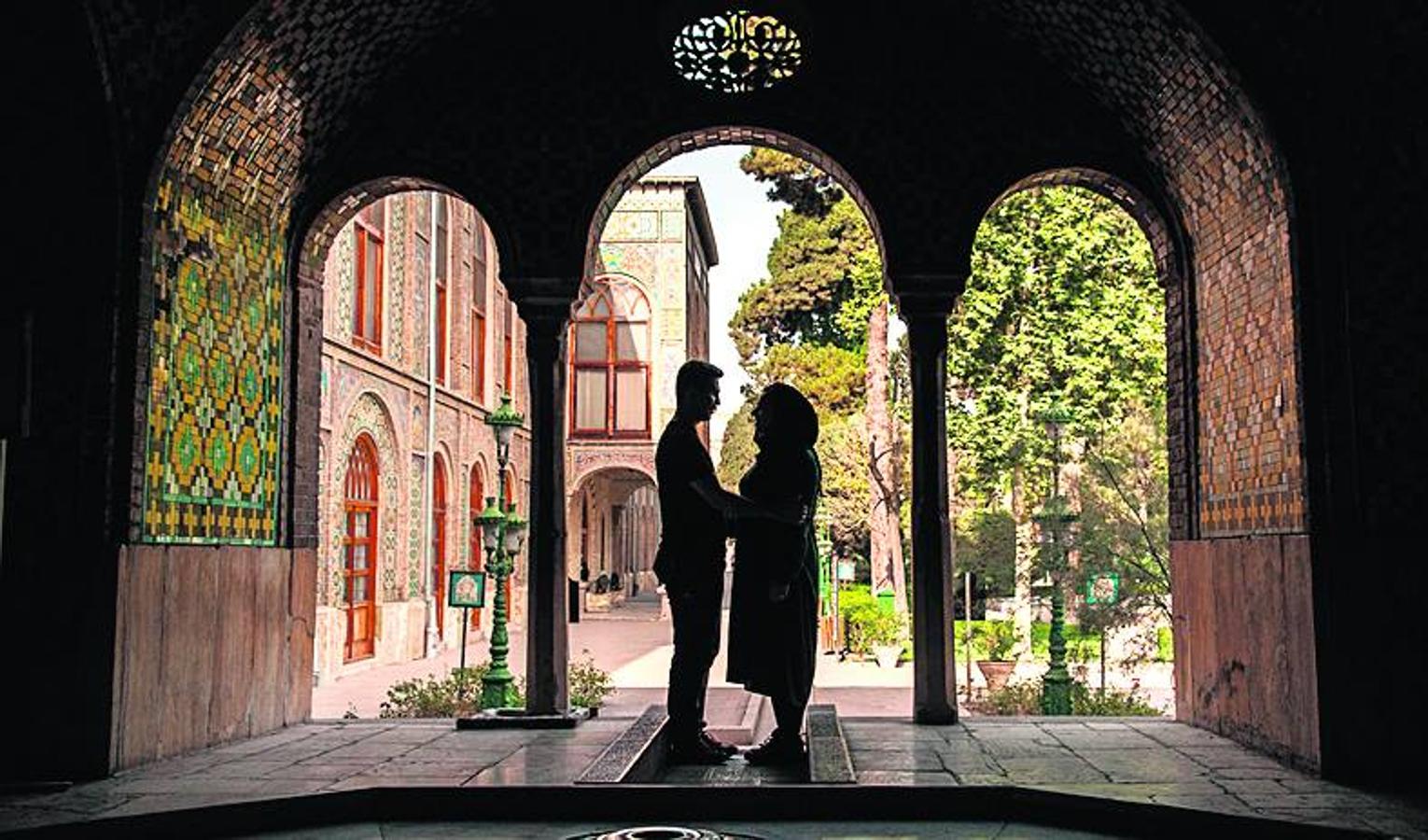 Palacio Golestán, en Teherán: Construido por los safávidas, fue la residencia real durante la época Kajar (1794-1925) y acogió la coronación del sha Reza.