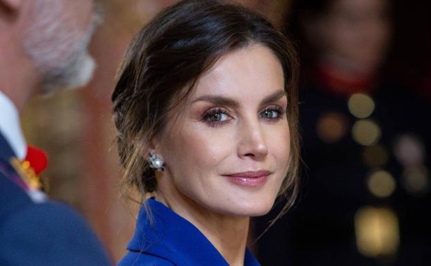 El recogido 'messy' de Letizia, el peinado para triunfar en 2020