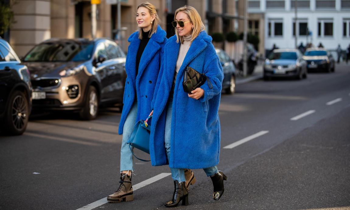 Pantone lo ha bautizado como 'Classic Blue' y será, según el prestigioso instituto, el color de moda de este 2020. Una tonalidad de azul atemporal que pretende aportar «calma, confianza y conexión» a un año que actúa de bisagra entre dos décadas. Aquí van 15 prendas, ya en tiendas, para incorporarlo a tu armario y adelantarte a las tendencias