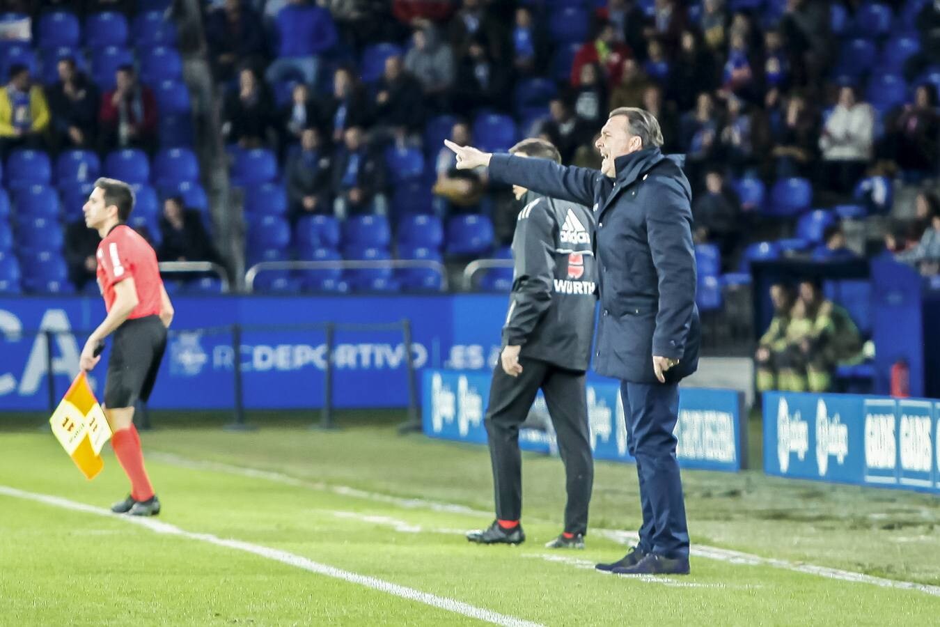 Fotos: El Racing cae ante el Dépor en Riazor