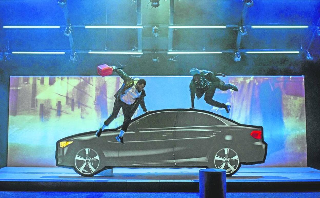 El teatro grita en Santander contra el racismo y documenta los años sesenta