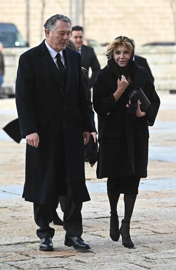 La baronesa Thyssen, Carmen Cervera y José María Michavila.