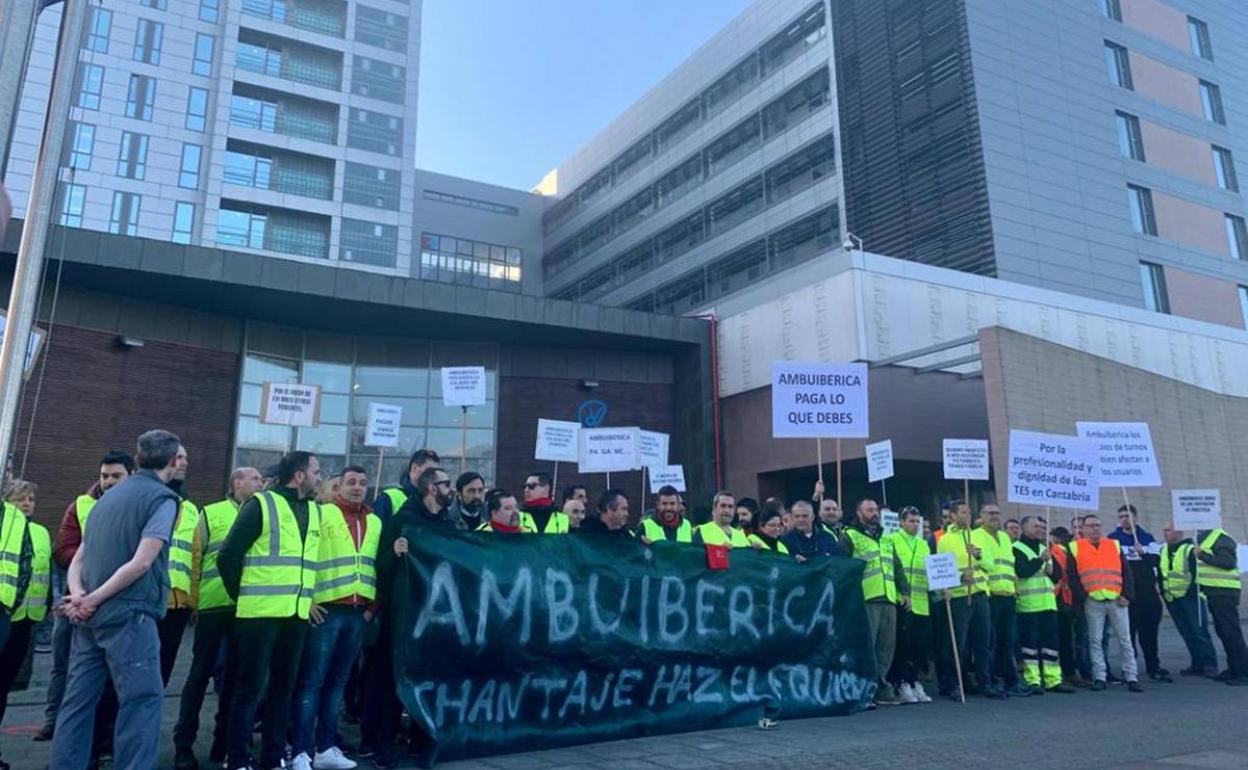 La plantilla de Ambuibérica protesta contra «el turno de trabajo de castigo» impuesto por la empresa a trabajadores