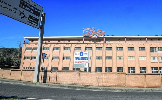 Conservas Lolín se encuentra actualmente enclavada en la entrada sur del casco urbano de Castro.