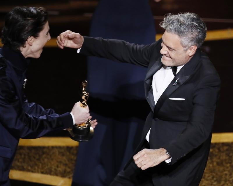 Mejor guion adaptado: Taika Waititi, por 'Jojo Rabbit'.