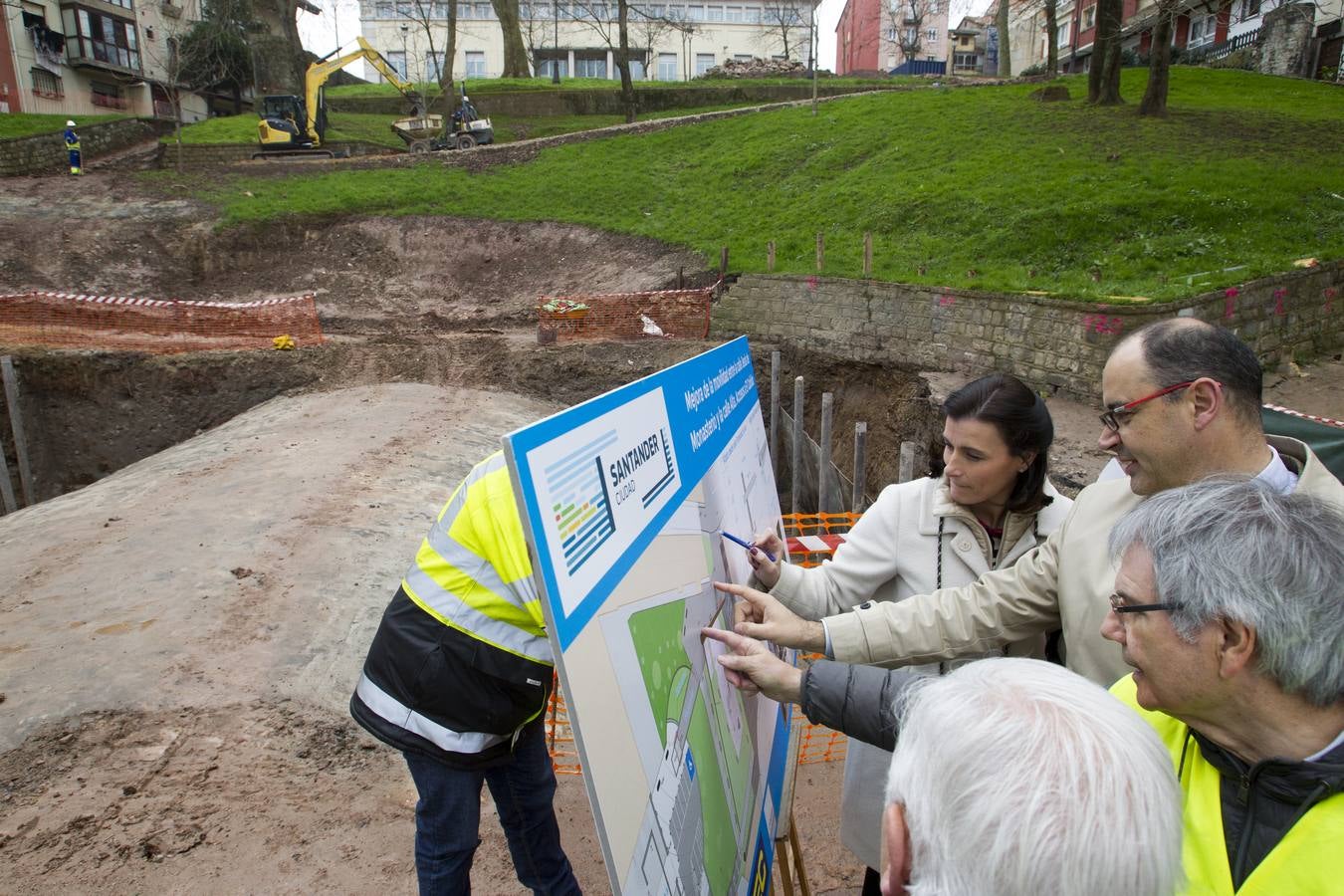 Estado de la obra del asensor que unirá el Pasaje de Peña con el Cabildo.