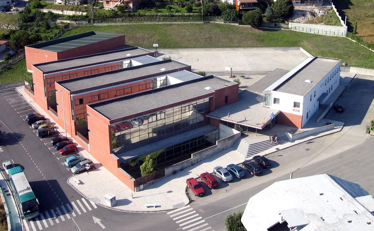 Imagen del centro educativo de Meruelo.