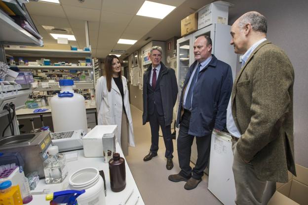 La bióloga Ana Martín, los empresarios Rodolfo Rodríguez y Juanjo Uriel y el doctor Piero Crespo. 