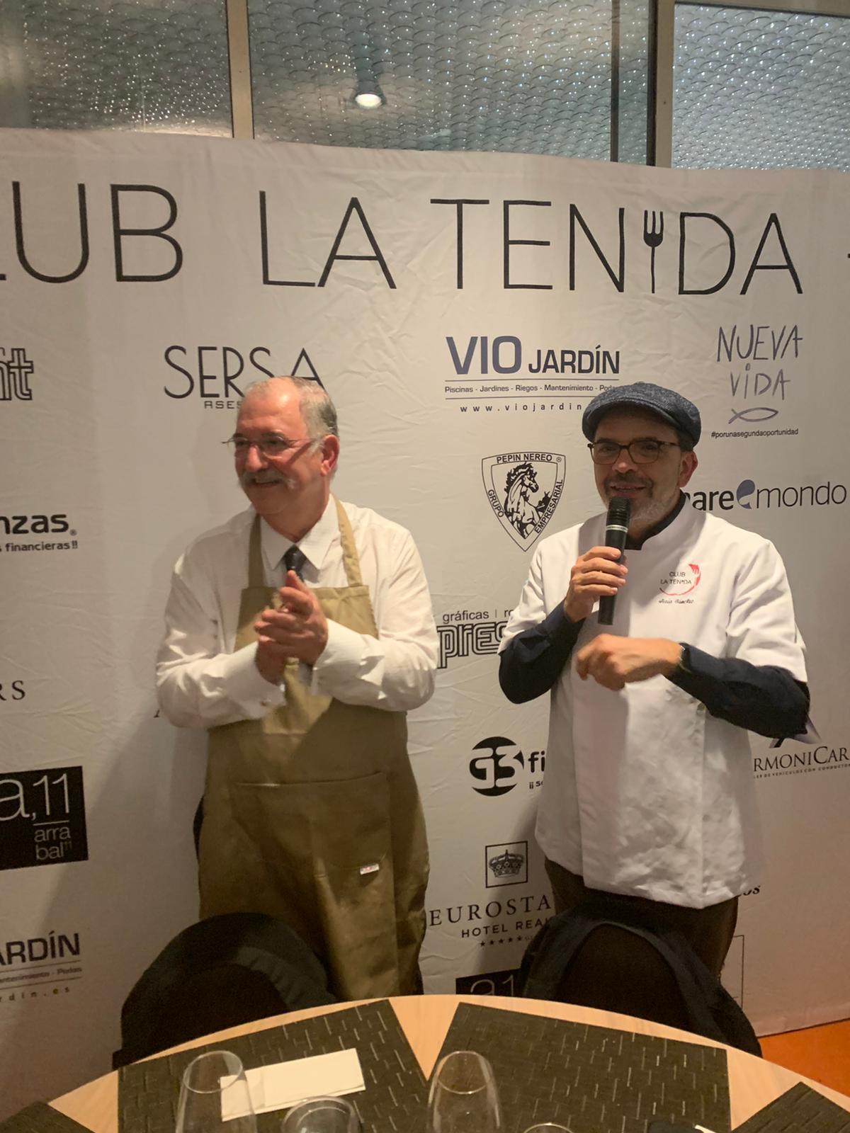 El cocinero y director del restaurante Akelarre mantuvo un encuentro con empresarios cántabros, organizado por la CEOE-Cepyme y les animó a «perder el miedo a la competencia y unirse a ella»