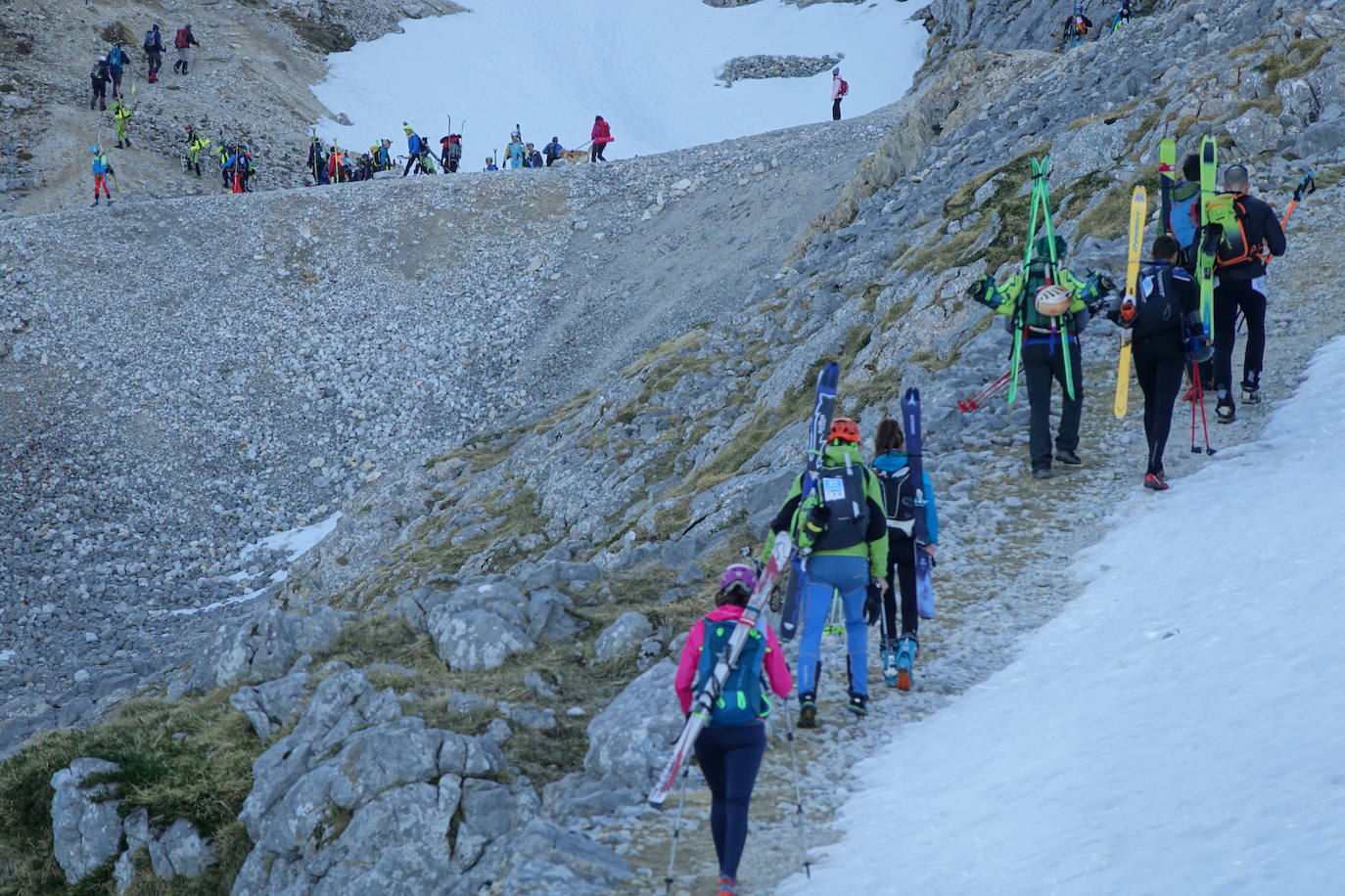 Fotos: La belleza del esquí de alta montaña en la Sotres Sky Tour