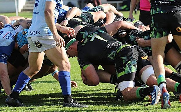 El Bathco sufre una dura derrota ante el Cisneros