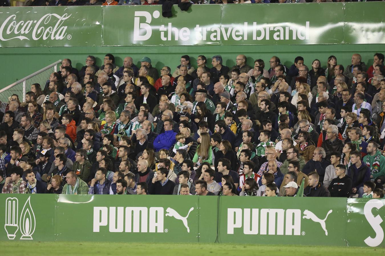 Fotos: Búscate si estuviste en la Tribuna Este de los Campos de Sport