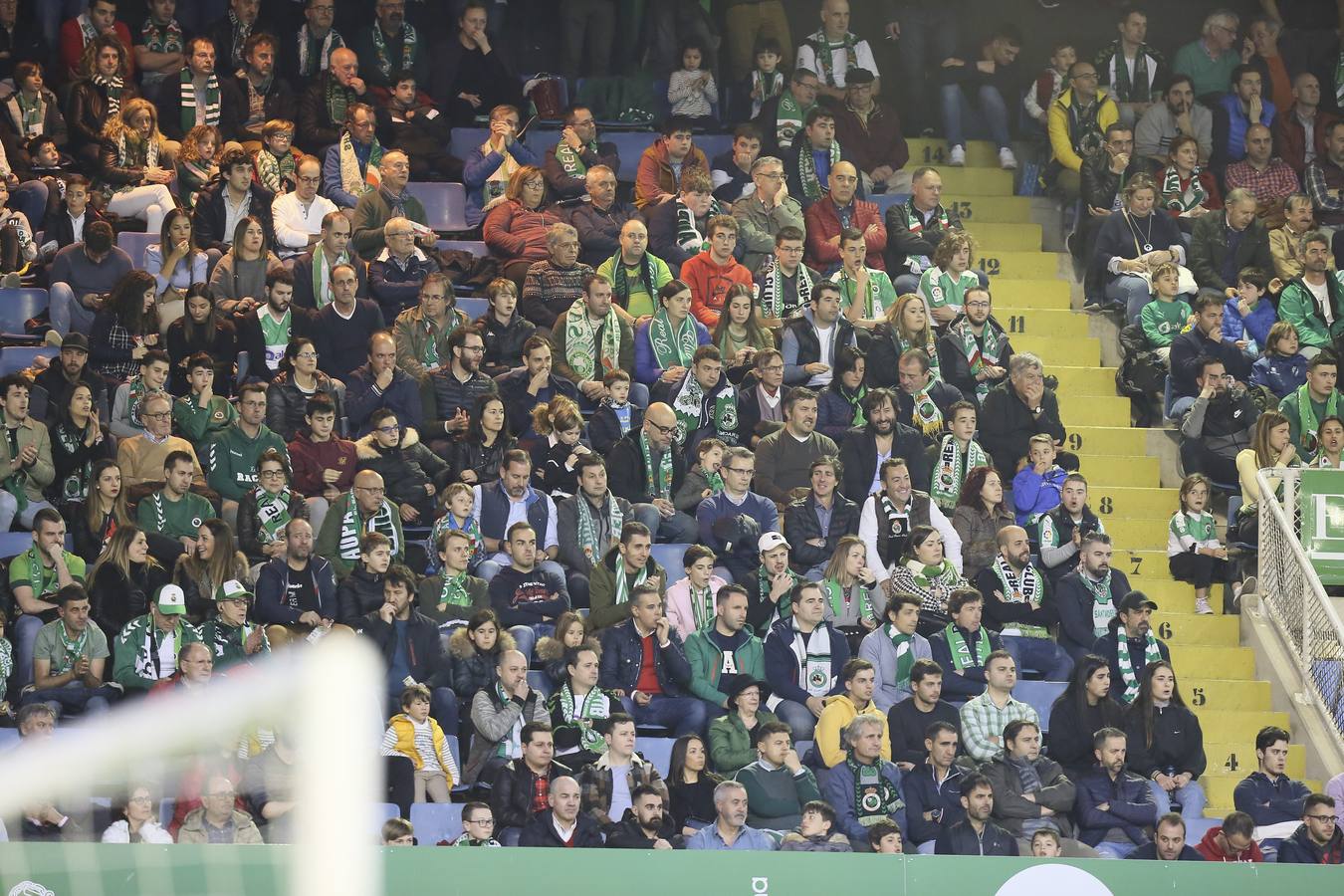 Fotos: Búscate si estuviste en la Tribuna Este de los Campos de Sport