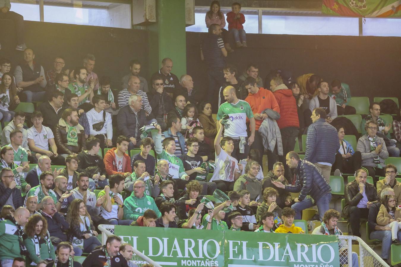 Fotos: Búscate si estuviste en la Tribuna Norte de los Campos de Sport