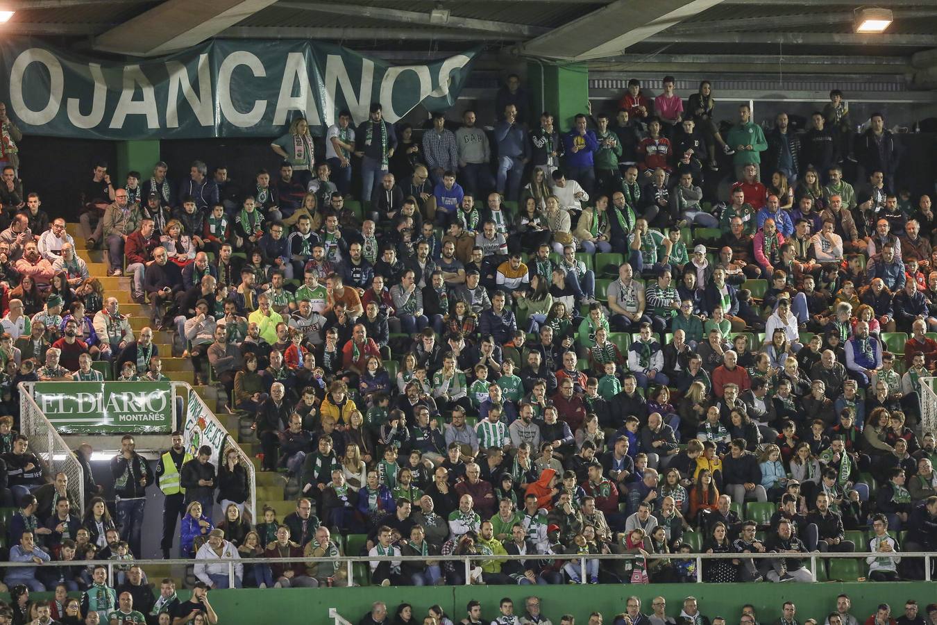 Fotos: Búscate si estuviste en la Tribuna Norte de los Campos de Sport