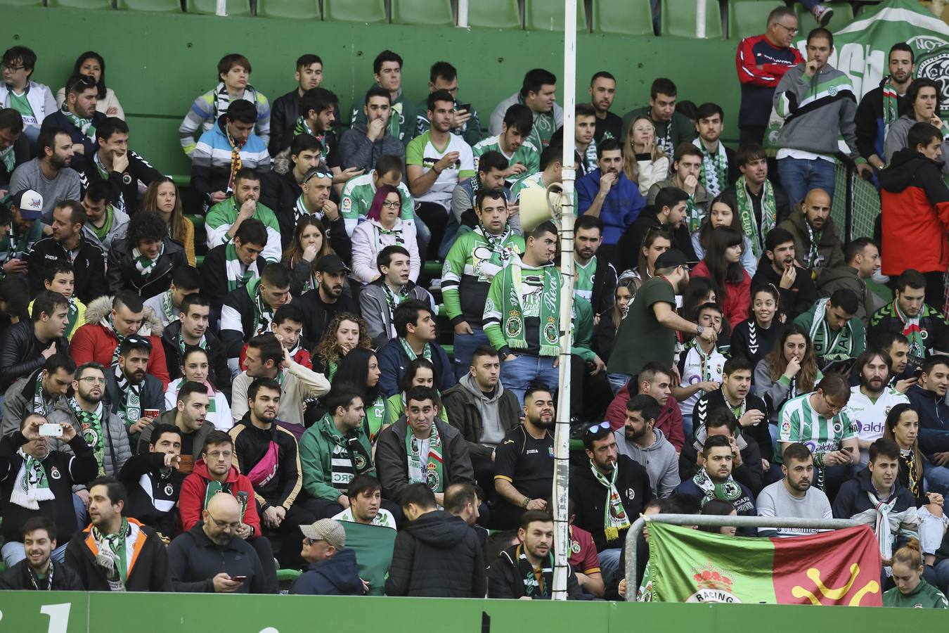 Fotos: Búscate si estuviste en la Tribuna Norte de los Campos de Sport