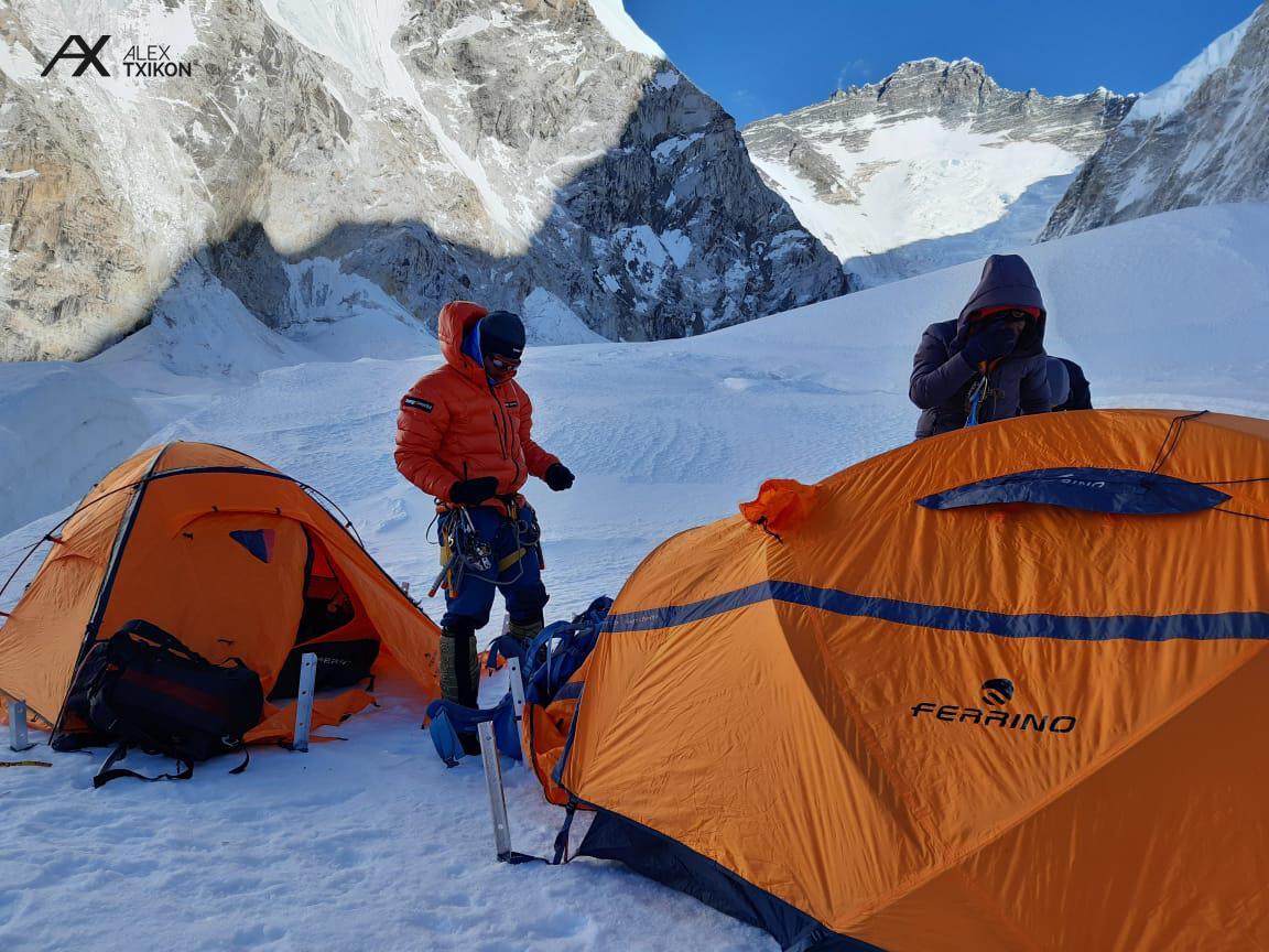 Fotos: Txikon, en la expedición invernal al Everest