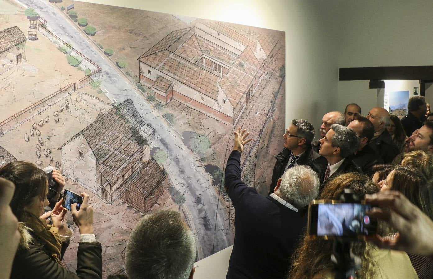 La domus de Julióbriga, un centro musealizado abierto en 2003 que reproduce una casa romana del siglo I localizada en ese yacimiento cántabro, ha lavado su cara con una apariencia más moderna, sin perder su esencia informativa sobre este asentamiento y sus gentes. La actuación ayudará a dar mayor visibilidad al yacimiento que se localiza a escasos metros del edificio, que imita la «Casa de los Morillos» y alberga más de 250 piezas desenterradas en ese entorno, y además adaptará el discurso expositivo a las nuevas tendencias museográficas y didácticas.