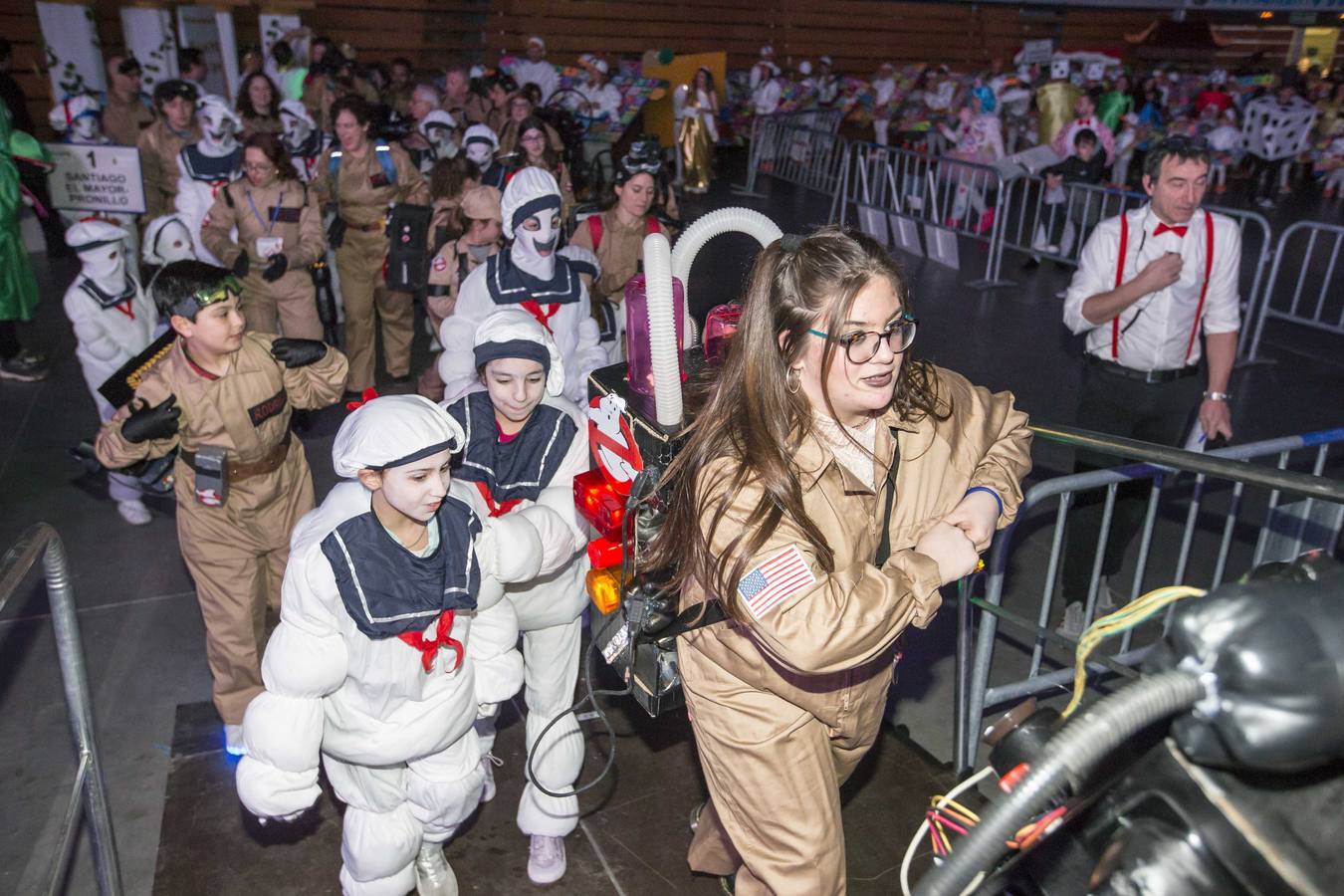 Esta noche, a las ocho de la tarde, tuvo lugar la Gran Gala con 1.300 participantes que exhibieron sus disfraces, que hasta ese momento mantenían en secreto. El jurado deliberará y anunciará el sábado los finalistas