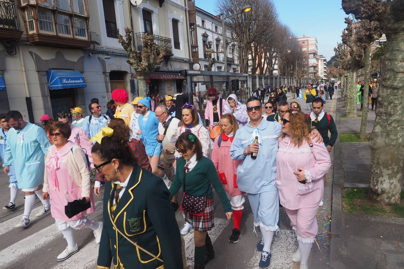 Fotos: Viernes de Carnaval en Santoña